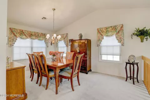 4 Walnut Dr, Howell, NJ 07731 photo 9
