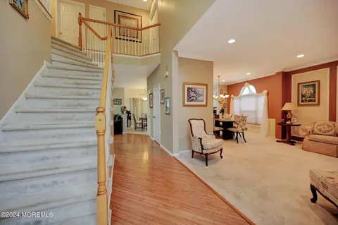 21 Chiswick Ct, Jackson, NJ 08527