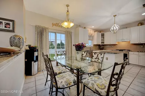 21 Chiswick Ct, Jackson, NJ 08527 photo 12