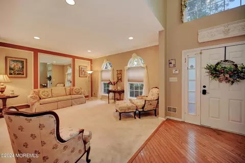21 Chiswick Ct, Jackson, NJ 08527 photo 4