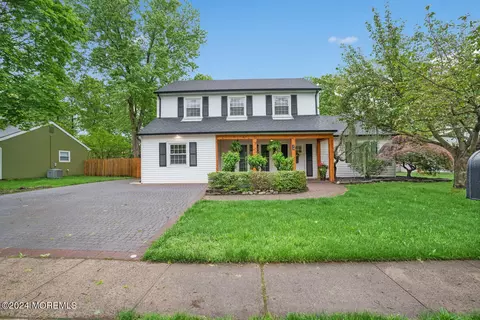 24 Ravenwood Blvd, Barnegat, NJ 08005