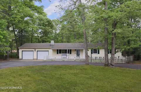 716 S 6th Ave, Galloway, NJ 08205