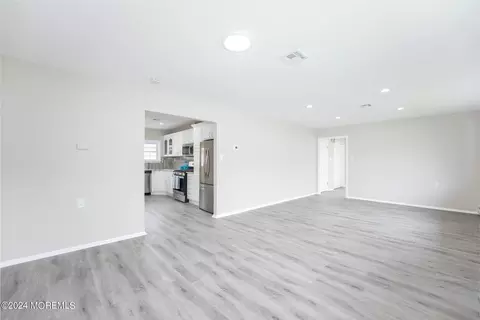 Living - 64 Castle Harbor Dr, Berkeley, NJ 08721 photo 2 of 2