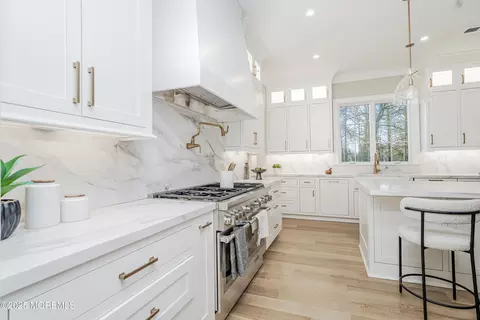 Kitchen - 3 Allencrest Rd, Rumson, NJ 07760 photo 4 of 8