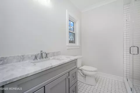 Bath - 3 Allencrest Rd, Rumson, NJ 07760 photo 6 of 9