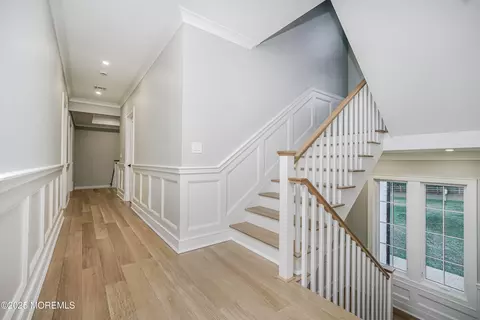 Entry Way - 3 Allencrest Rd, Rumson, NJ 07760 photo 8 of 9