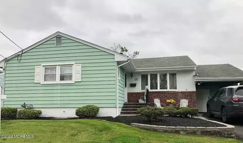 98 Madison Ave, Old Bridge, NJ 08857