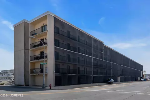 51 Hiering Ave #D-4, Seaside Heights, NJ 08751