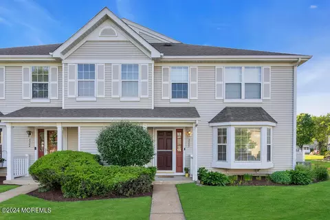 3505 Fenwick Ln, Mount Laurel, NJ 08054