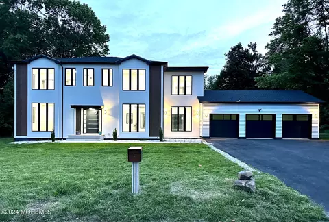 702 Spotswood Englishtown Rd, Monroe, NJ 08831