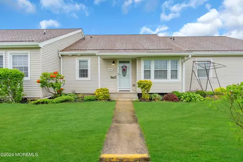 70 William And Mary Sq Sq # C, Freehold, NJ 07728