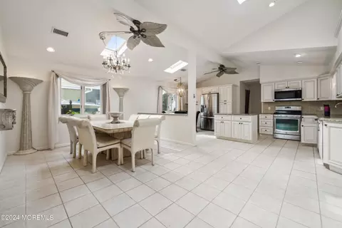91 Lake Superior Dr, Little Egg Harbor, NJ 08087
