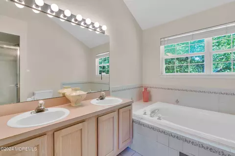8 Solomon Ct, Jackson, NJ 08527 photo 34