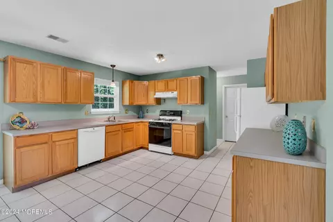 8 Solomon Ct, Jackson, NJ 08527 photo 17