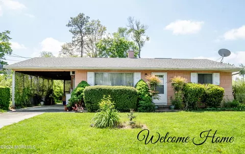 508 Poplar St, Lakehurst, NJ 08733