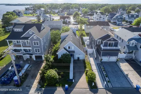 140 Gary Rd, Toms River, NJ 08753