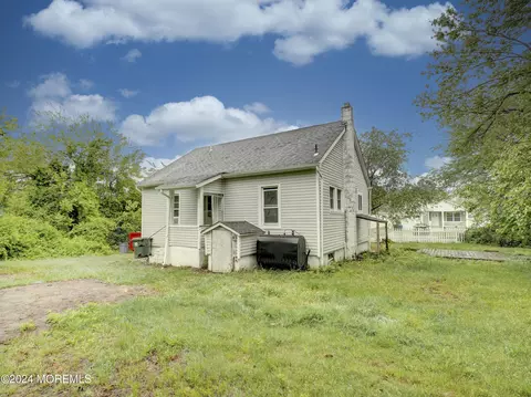 26 E 4th St, Howell, NJ 07731 photo 9