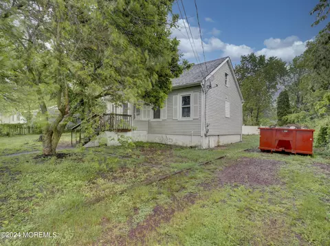26 E 4th St, Howell, NJ 07731 photo 3