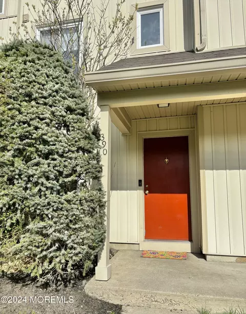 390 Woodlake Dr #87, Marlton, NJ 08053