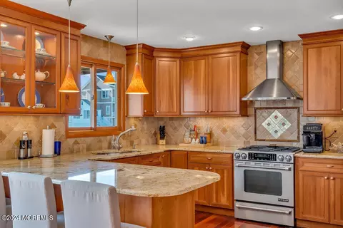 Kitchen - 739 Drum Point Rd, Brick, NJ 08723 photo 2 of 5