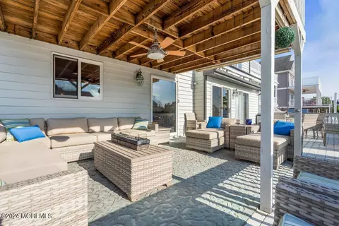 Exterior - 739 Drum Point Rd, Brick, NJ 08723 photo 5 of 8