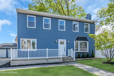 733 Acorn Dr, Brick, NJ 08723
