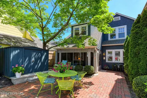 64 Franklin Ave, Ocean Grove, NJ 07756