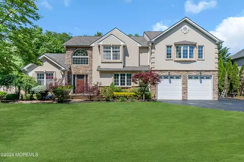 140 Millhurst Rd, Manalapan, NJ 07726