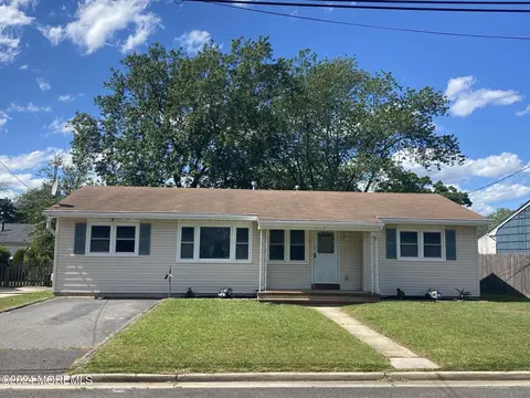 3119 Powhatan Ave, Point Pleasant, NJ 08742
