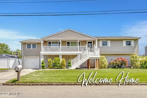 33 Bartine St, Toms River, NJ 08753