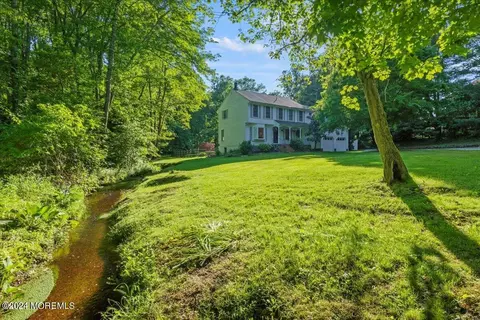 Exterior - 676 Locust Point Rd, Rumson, NJ 07760 photo 7 of 19