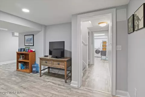 Entry Way - 676 Locust Point Rd, Rumson, NJ 07760 photo 1 of 1