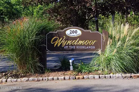 200 Portland Rd #D-10, Highlands, NJ 07732