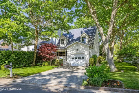 416 Matt Robinson Ln, Point Pleasant, NJ 08742