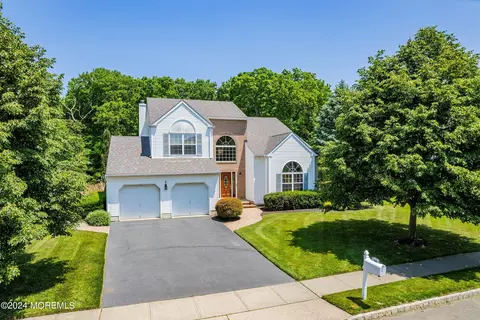 439 Meadowood Rd, Jackson, NJ 08527