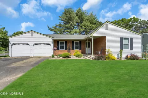 17 Amherst Rd #64, Whiting, NJ 08759