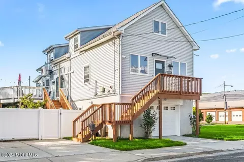 15 Washington Ave, Keansburg, NJ 07734