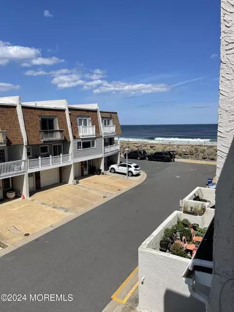 40 Village Rd #40, Sea Bright, NJ 07760