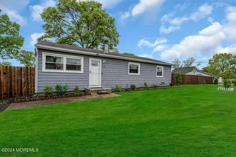 739 Pine Dr, Brick, NJ 08723 photo 3