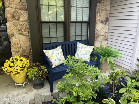 79 Horseshoe Ct, Oceanport, NJ 07757