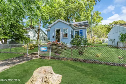 1412 George St, Point Pleasant, NJ 08742