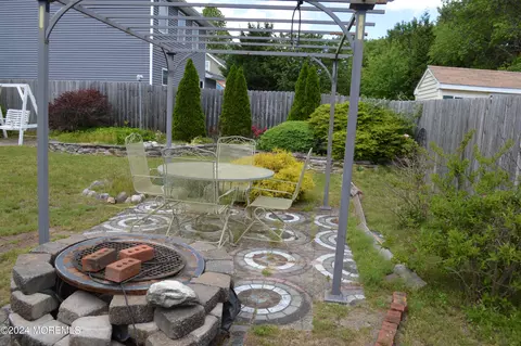 Exterior - 436 Cheyenne Dr, Waretown, NJ 08758 photo 9 of 17