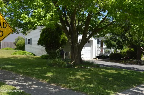 Exterior - 436 Cheyenne Dr, Waretown, NJ 08758 photo 13 of 17