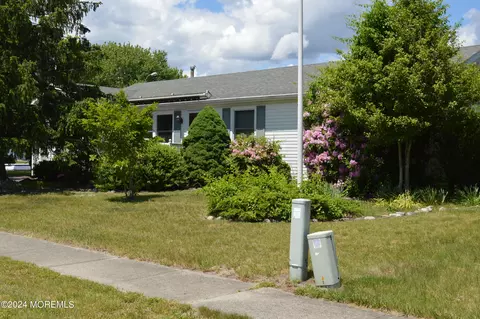 Exterior - 436 Cheyenne Dr, Waretown, NJ 08758 photo 14 of 17
