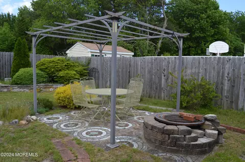 Exterior - 436 Cheyenne Dr, Waretown, NJ 08758 photo 2 of 17