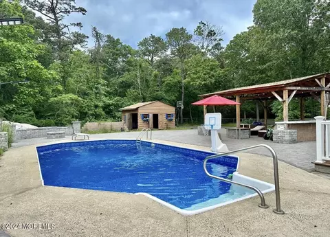 416 Driscol Dr, Brick, NJ 08724