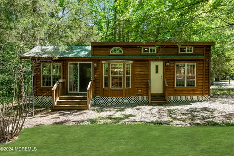 724 Monmouth Rd #36, Cream Ridge, NJ 08514