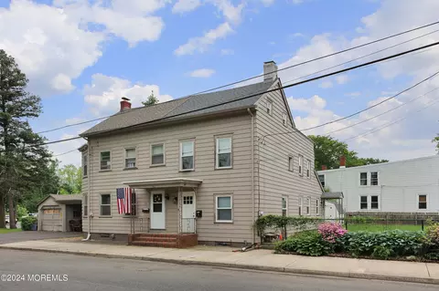 18 3rd St, Bordentown, NJ 08505