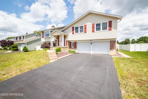 817 Wyngate Rd, Somerdale, NJ 08083