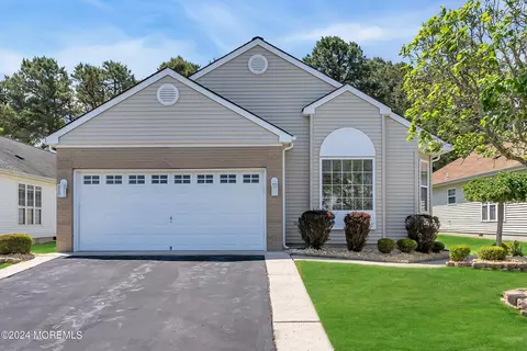 368 Jamaica Blvd, Berkeley, NJ 08721